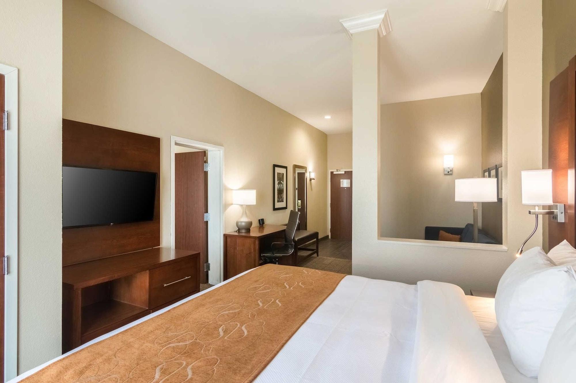 Comfort Suites Fairgrounds West Oklahoma City Bagian luar foto