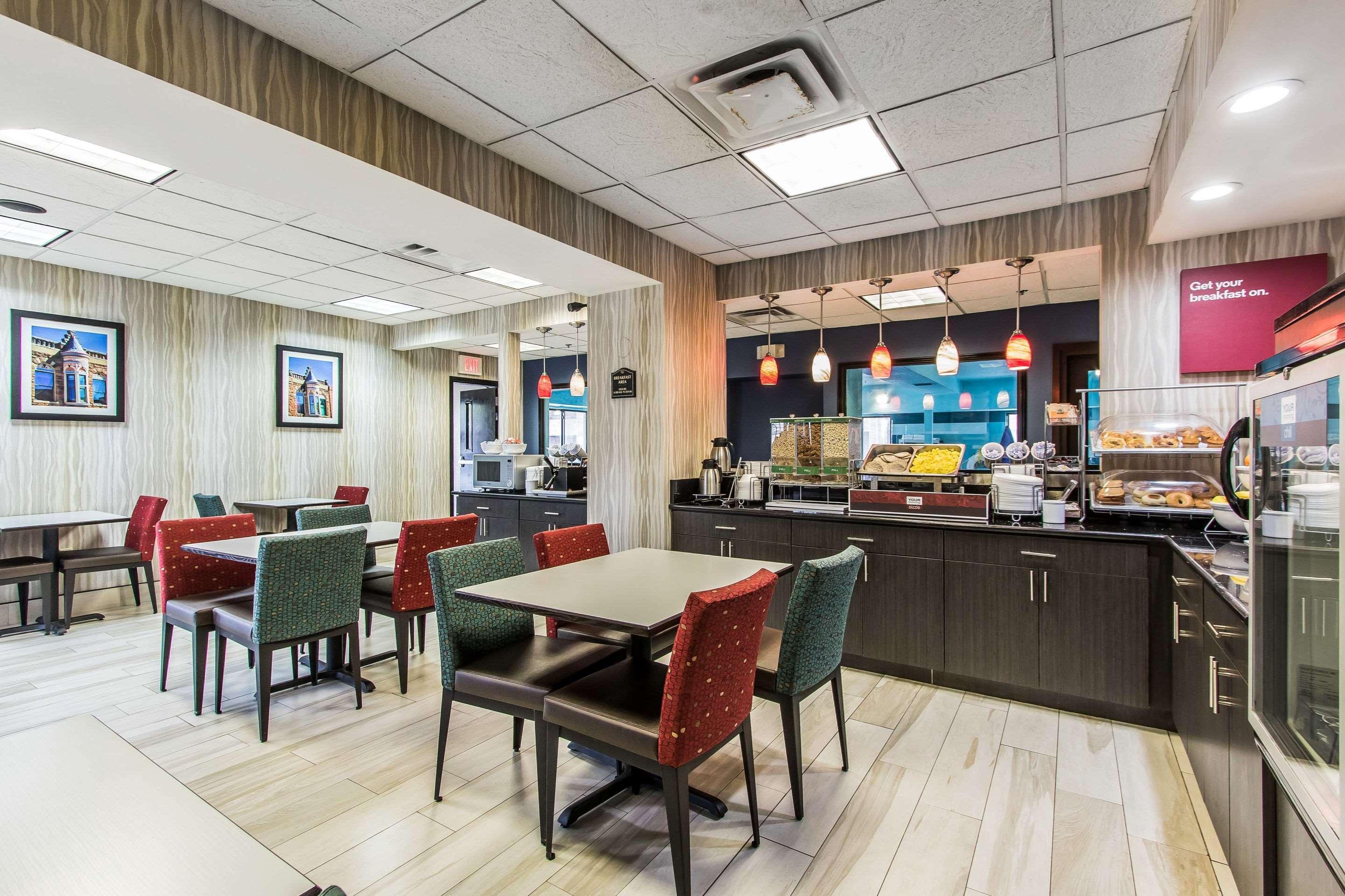 Comfort Suites Fairgrounds West Oklahoma City Bagian luar foto