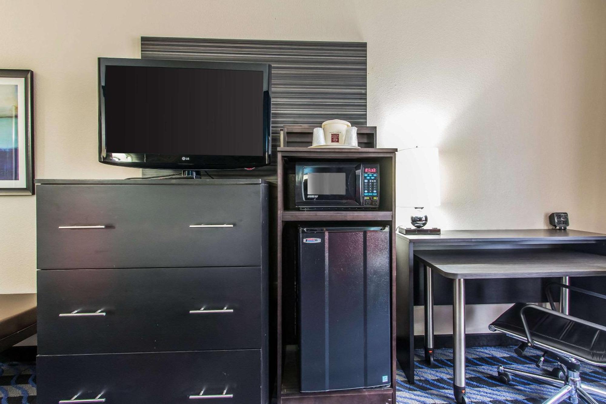 Comfort Suites Fairgrounds West Oklahoma City Bagian luar foto