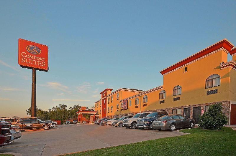 Comfort Suites Fairgrounds West Oklahoma City Bagian luar foto